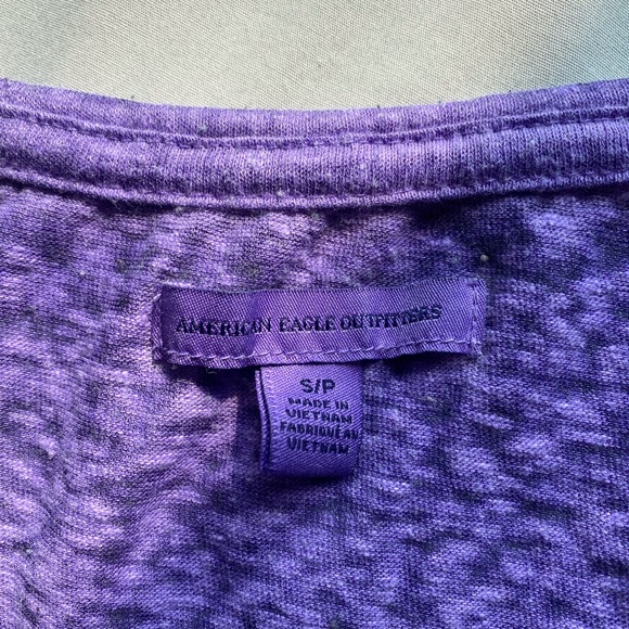 PURPLE TSHIRT - Picture 2 of 2